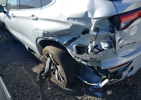 2024 Mitsubishi Outlander Sel 2.5 S-Awc z USA, uszkodzony, nr VIN JA4J4WA86RZ003701